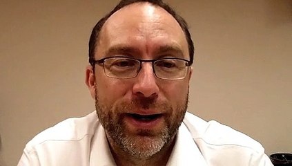 Jimmy Wales de Wikipedia parle de sa mise en avant sur sa plateforme