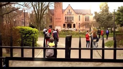 St John's pour Curly - snacks apéritifs, «Curly Bro University, www.university.curly.fr» - juin 2014 - 2 min 25