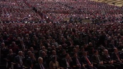 Davutoğlu: "Kaybolmaya Yüz Tutmuş Mesleklerde Faizsiz Kredi Verilecek"