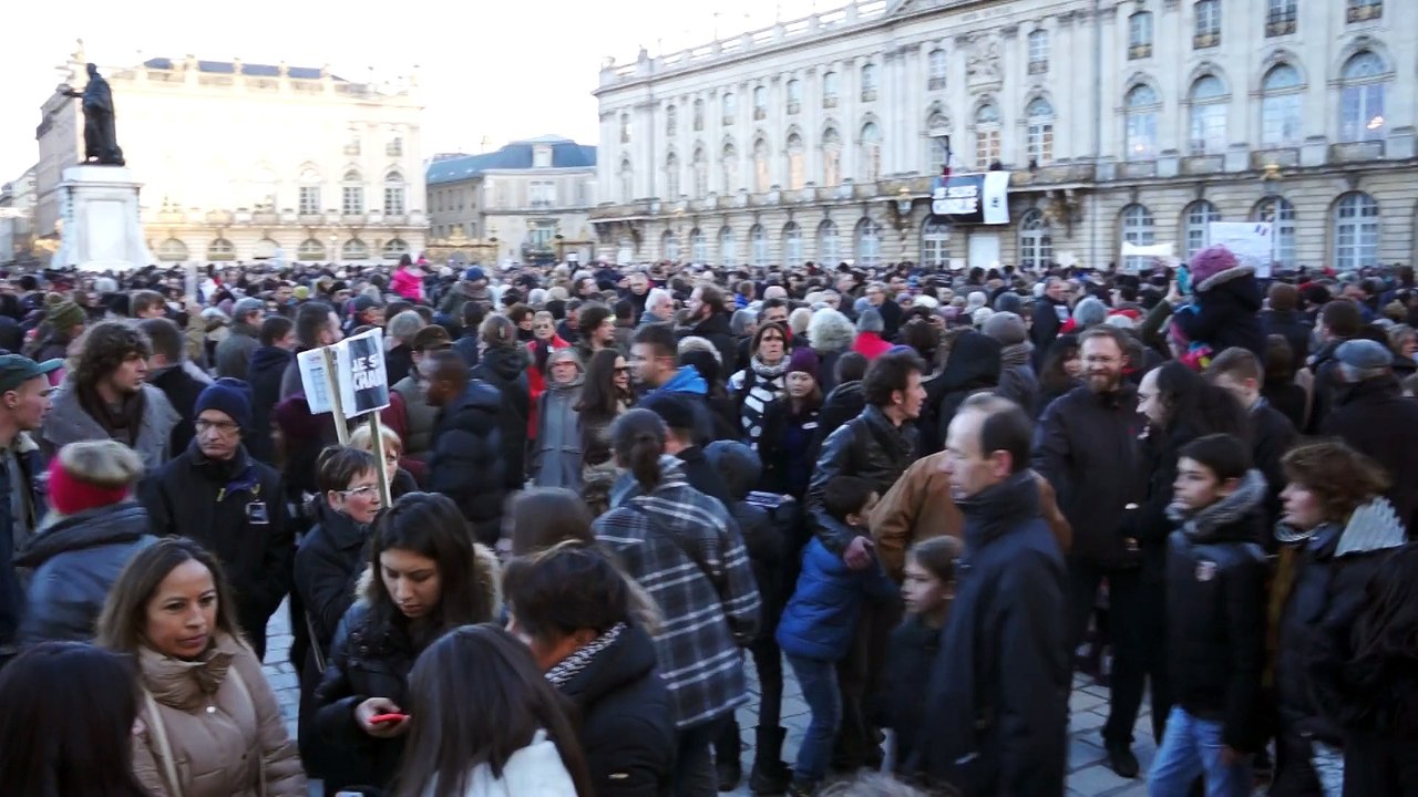 Fin de Rassemblement place Stanislas "Nous sommes CHARLIE"