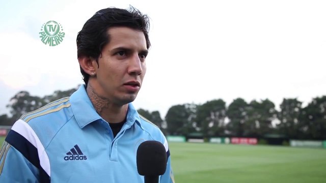 Zagueiro Victor Ramos chega ao Palmeiras