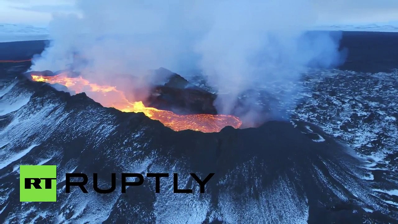 アイスランドの激しい火山活動の主な原因を科学者が発見