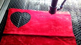 High speed laser cutting machine, high speed laser cutting paper,leather,cloth.
