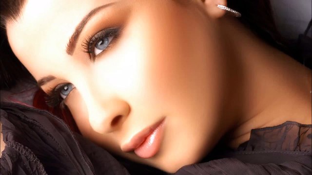 Nancy Ajram - Meen Dah Elly Nseik