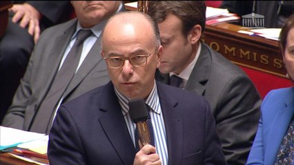 Cazeneuve: "Il faut assurer la protection de nos policiers"