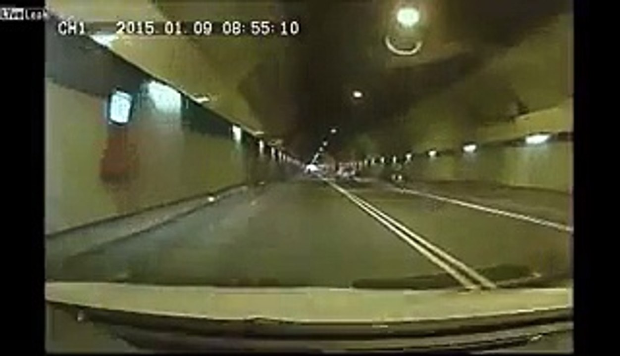 Dunya News - Fatal Road Accident in Tunnel - Video Dailymotion