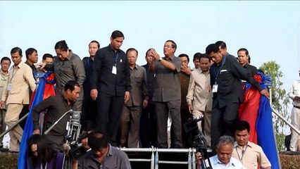 Hun Sen hails 30 years as PM, but activists decry rule