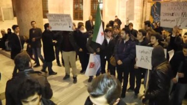 Mttb Üyeleri, Charlie Hebdo Dergisi ve Cumhuriyet Gazetesini Protesto Etti