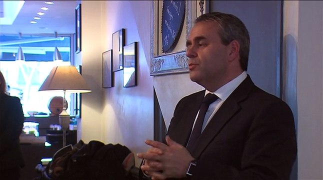 Péronne : conférence de presse UMP-UDI-CPNT pour les élections régionales (vidéo Wéo)