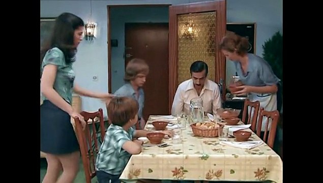 Cuentame como paso - 1x30 - la guerra del fin del mundo 1º parte