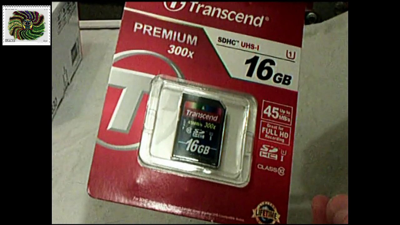 Unboxing Sony DSC W830