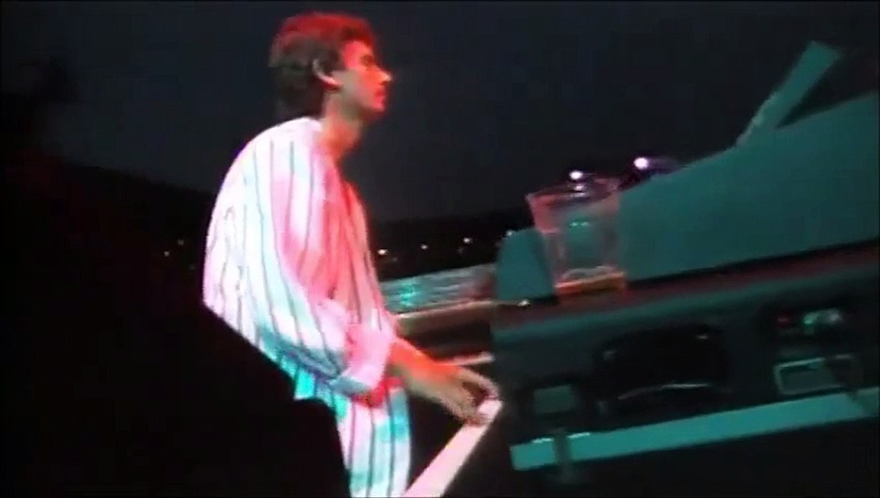 Genesis - Throwing it all away (Bastard Batucada Toalha Remix)