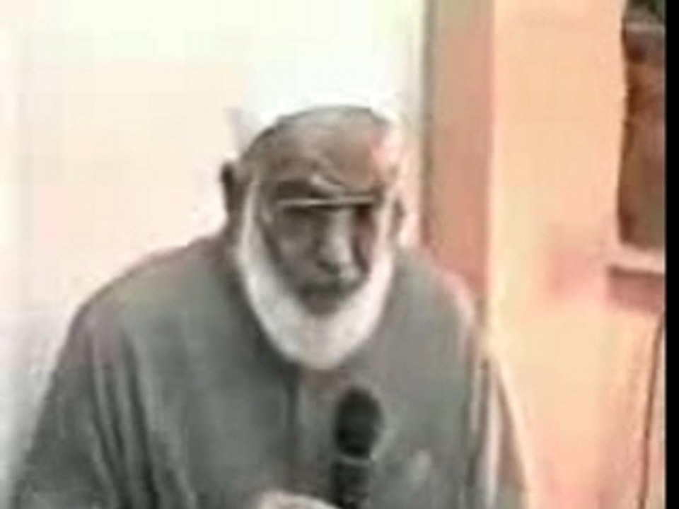 يموت وهو يتحدث