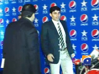 Pakistan World Cup Kits Unveiled-15 Jan 2015