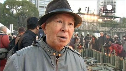 Il Giappone ricorda le vittime di Kobe