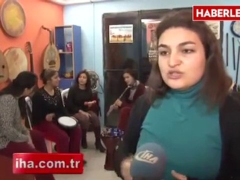 Namus Belası' Şarkısını Bir de Kadınlardan Dinleyin