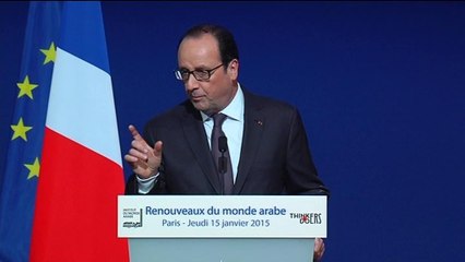 "Nos sorts sont scellés, c'est la terrible leçon tirée de la tragédie syrienne", analyse Hollande
