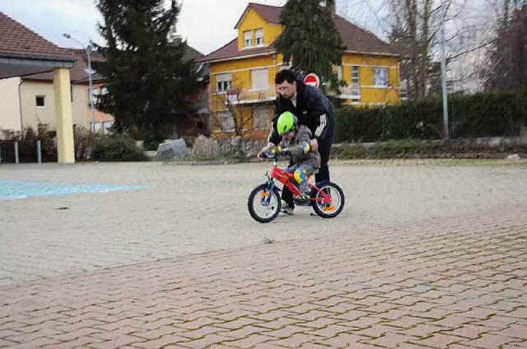 2014-10-Amael_4ans_velo