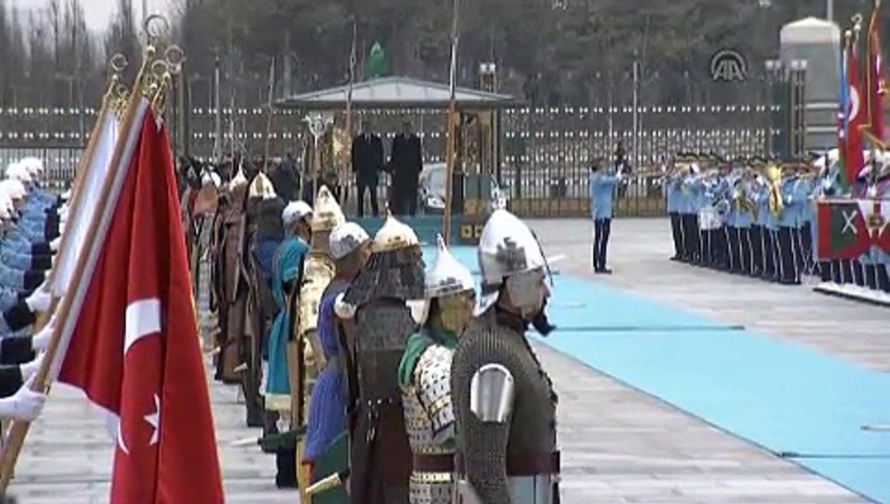 Aliyev'e resmi karşılama töreni
