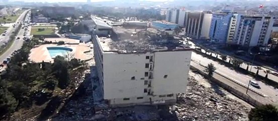 8. kattaki işmakinesi merak konusu oldu