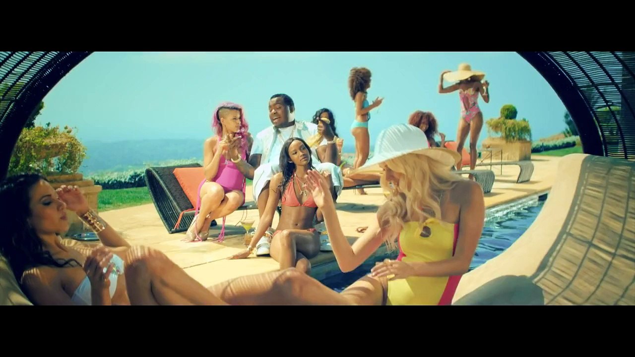 Sean Kingston ft. Chris Brown, Wiz Khalifa - Beat It (Official Video)