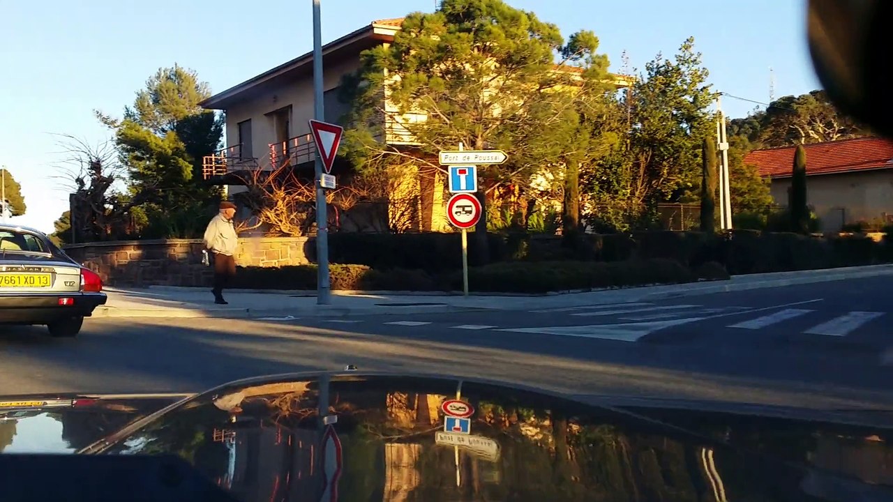 Jaguar XJS V12 vs Daimler Six LWB - Fréjus - Agay bord de mer. partie 2
