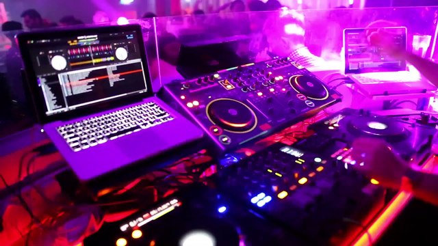 Jeux de mains, Jeux de vilains