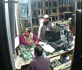 Molvi Stealing A CPU Computer From A Shop Very Funny Must Watch - Rajushah384