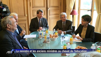 La ministre et d'anciens ministres au chevet de l'école