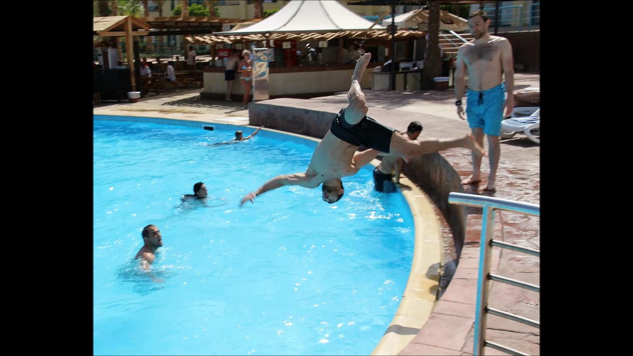 Epic guys jump - Gars font des plogeons épics