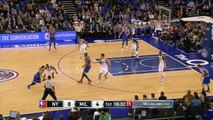 Giannis Antetokounmpo monte au dunk sur Carmelo Anthony