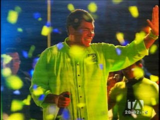 Correa se  muestra optimista pese al panorama de crisis en 2015