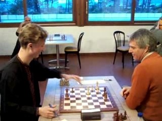 Analyse muette mais souriante