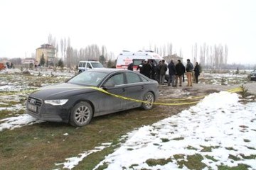 Kazada Can Veren Eşi ve Kızının Mezarı Başında İntihar Etti