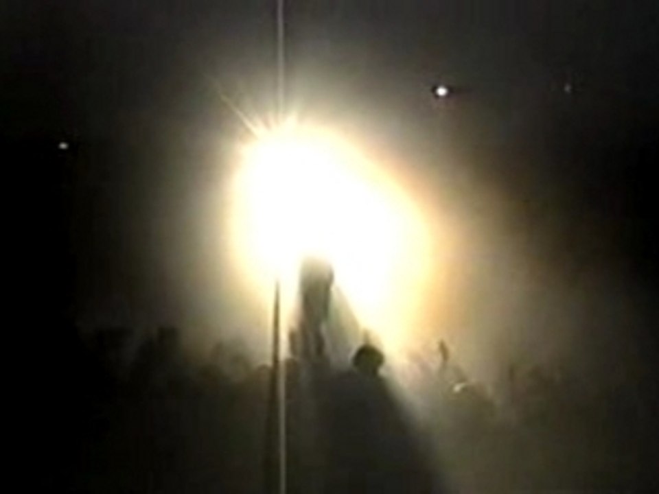 Nine Inch Nails - Terrible Lie (Live)