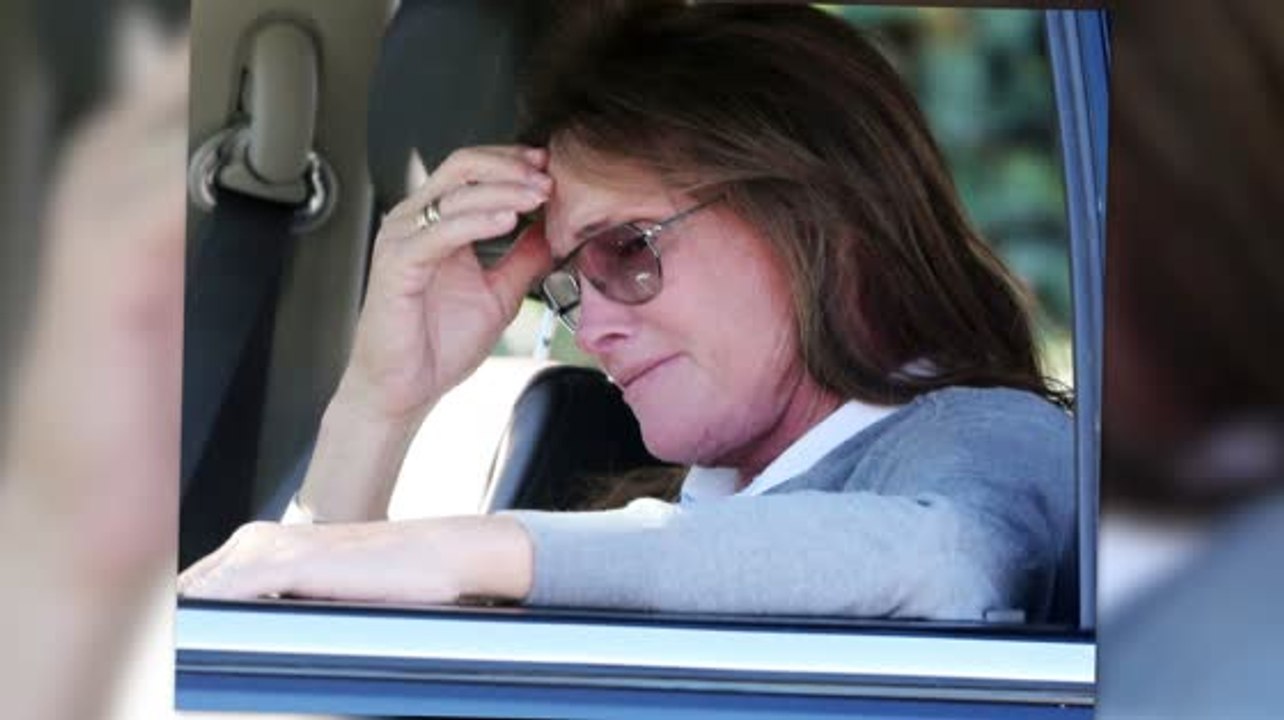 Bruce Jenner sieht nach der neuen Ausgabe von In Touch Weekly niederschlagen aus