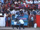 Bull riding in Mexico, jaripeo accidentes toros bravos