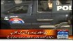 Karachi Police Breaking Law Itself - Breaking The Glasses Of Vehicle In Protest
