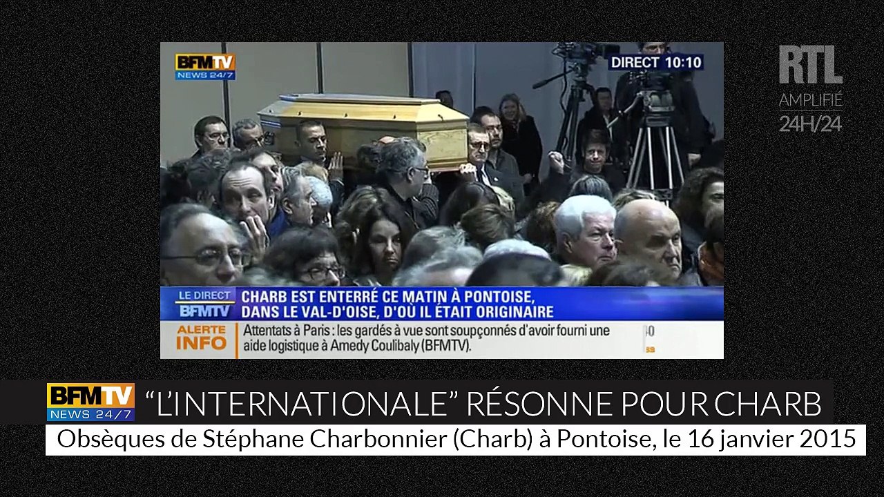 Les obsèques de Charb débutent au son de "l'Internationale"