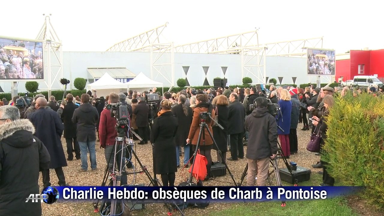 Charlie: obsèques de Charb au son de l'Internationale à Pontoise