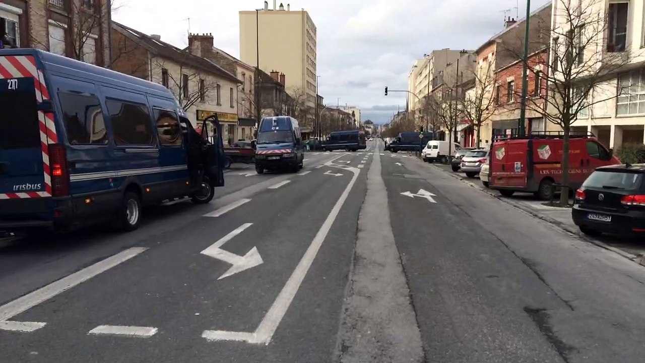 Les gendarmes partent