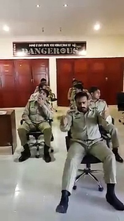 fun in Pak Army video
