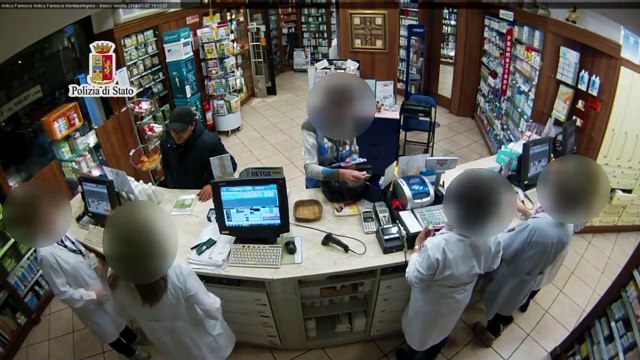 Palermo - Rapina due farmacie, arrestato dalla Polizia (16.01.15)