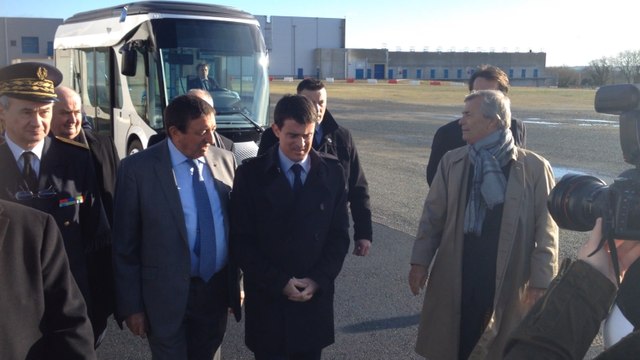 Manuel Valls inaugure l'usine Bluetram