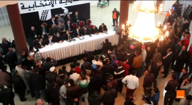 وسط حظور مكثف للجلسة الإنتخابية عبد الناظر يفوز برئاسة النادي الصفاقسي