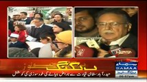 Participants Of Candlelight Vigil In Memory Of Peshawar Victims Not Let Pervaiz Rashid Talk