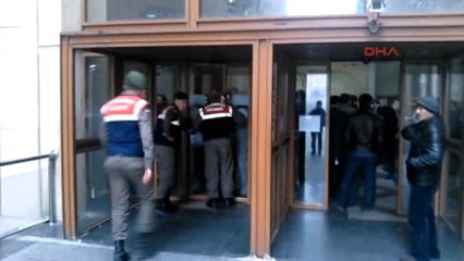 Bursa Adliyesinden Firar Alarmı Asker ve Polis Sokakları Didik Didik Aradı