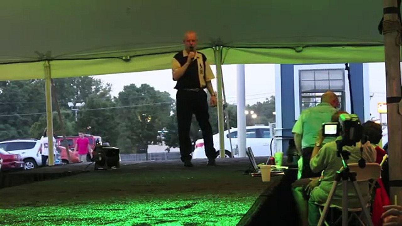 Chris Drummond sings SINGLE SHINNING STAR at Elvis Week 2013 video
