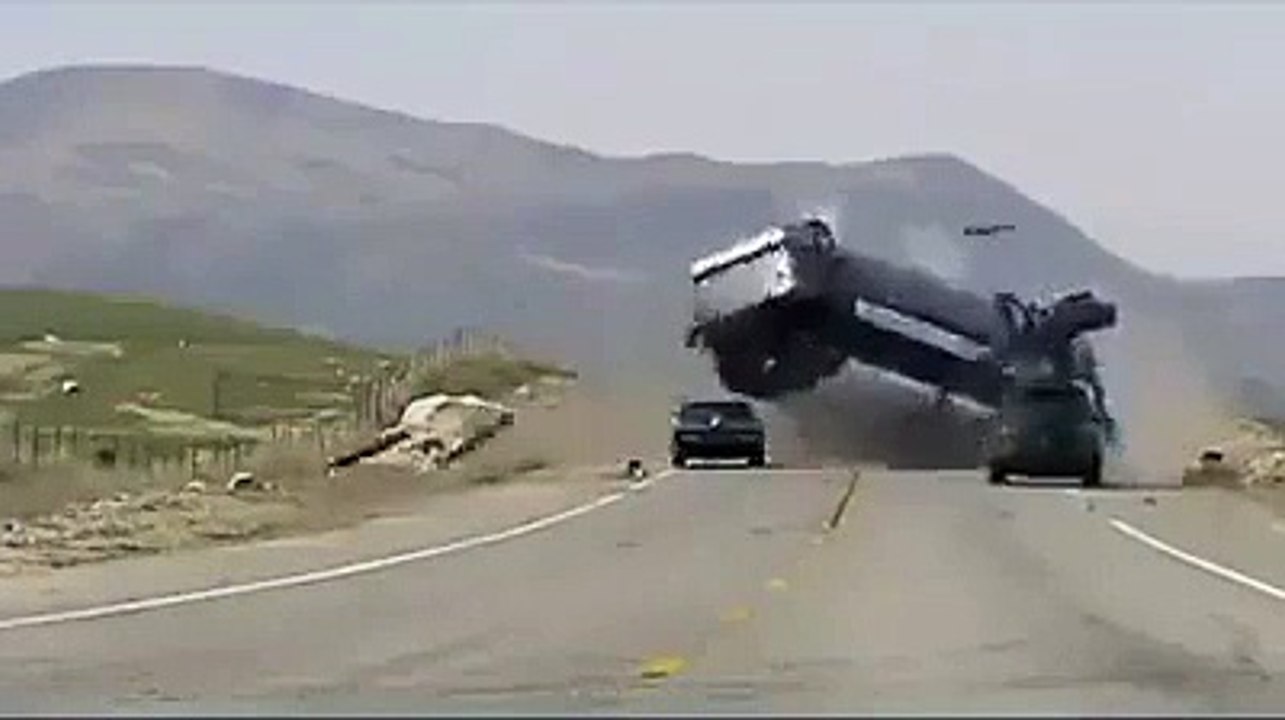 Most Dangerous Accident that ever you seen!