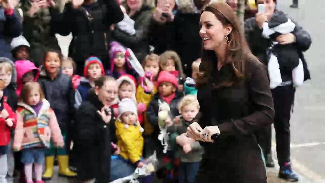 Kate Middleton six months pregnant steps out in £50 high street dress